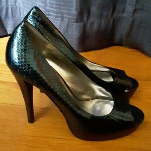 Calvin Klein Green Snakeskin Heels